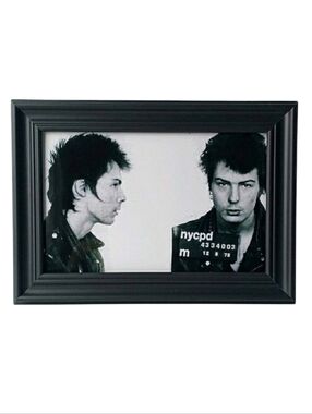 Sid vicious Sex Pistols Mugshot Vintage Retro Punk Rock Cbgbs Nyc Musical Icon